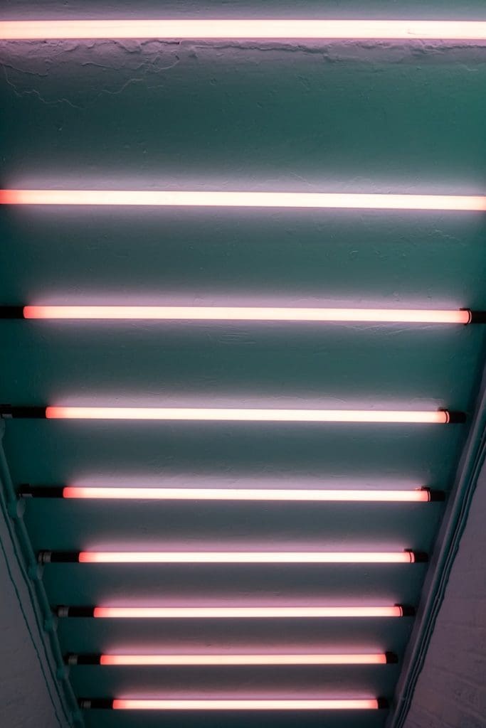 under cabinet lighting